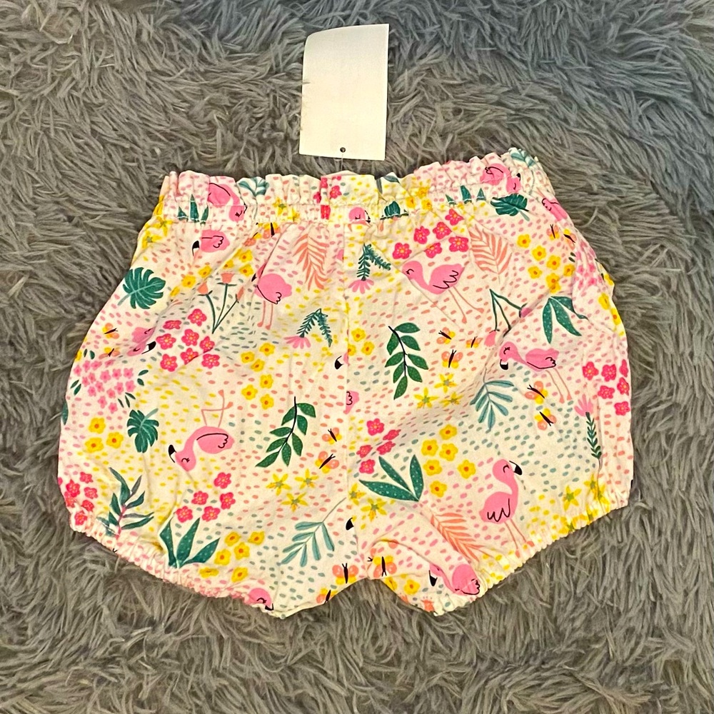 Infant (Girl) shorts- US 9-12m
